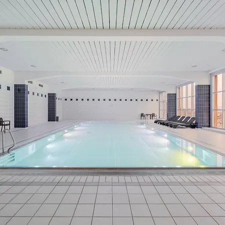Blueground Vinohrady Pool Nr Riegrovy Sady Prg-85 Apartamento
